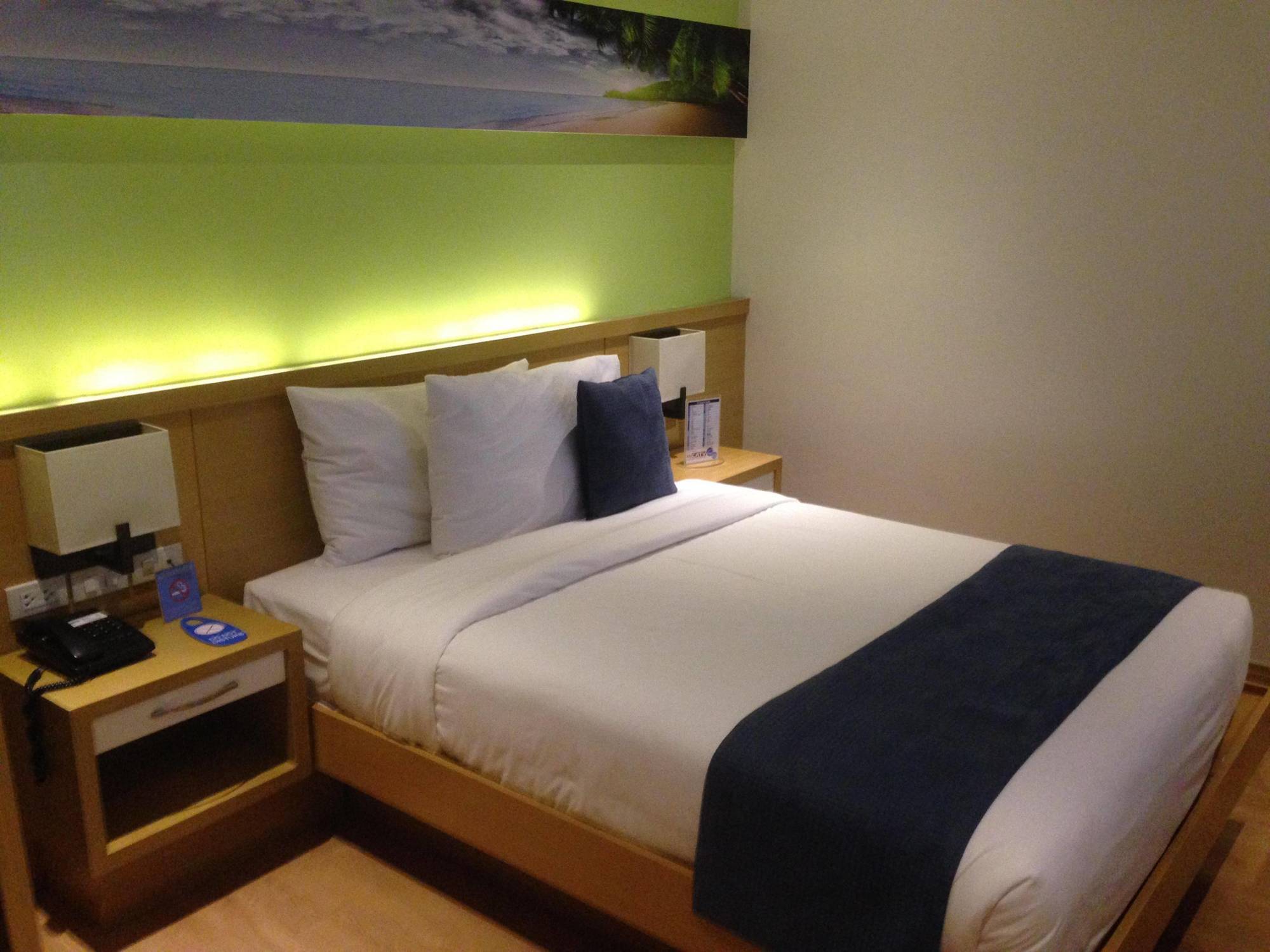 Icove Beach Hotel Olongapo Exterior foto