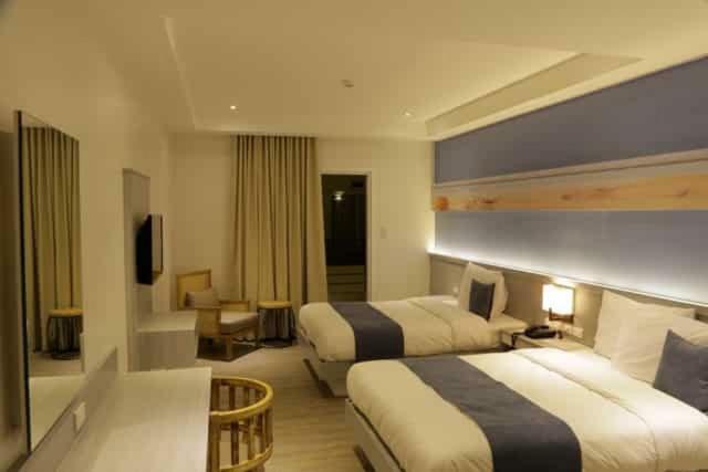 Icove Beach Hotel Olongapo Exterior foto